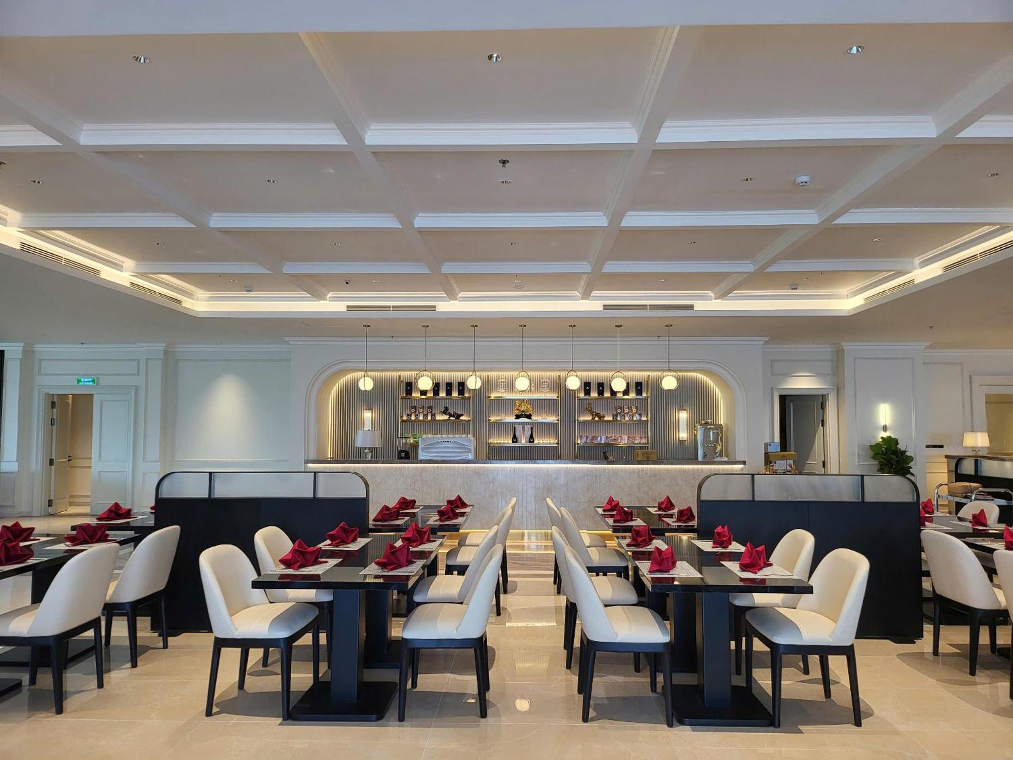 Cosmo Stars Hotel Bac Lieu Екстер'єр фото