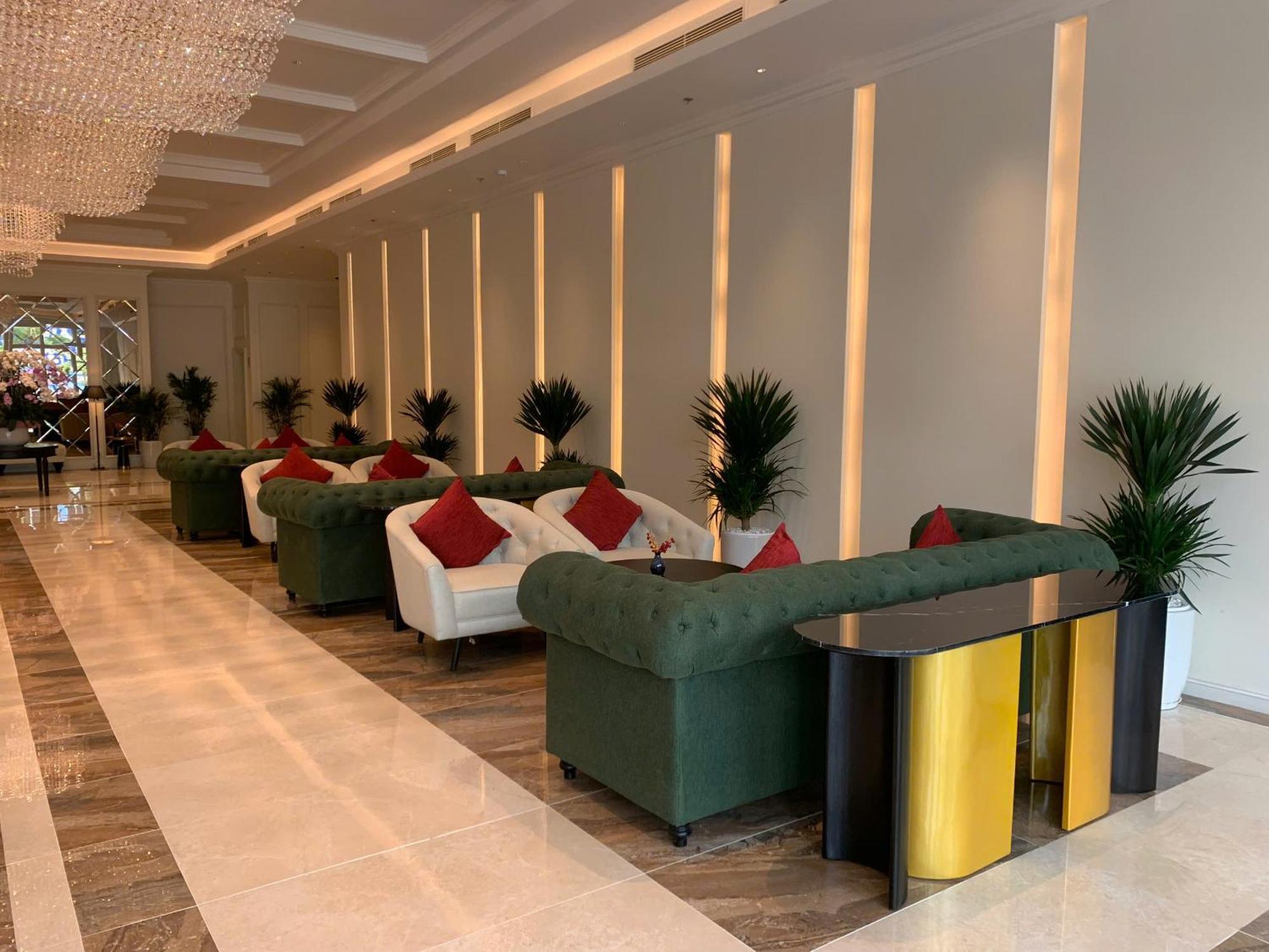 Cosmo Stars Hotel Bac Lieu Екстер'єр фото